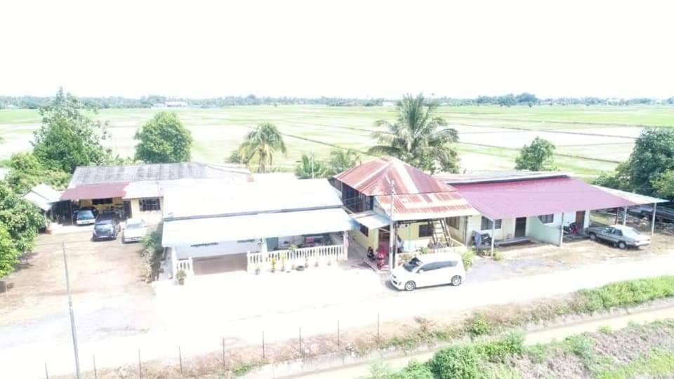 Homestay Damai Sri Kota Kepala Batas  Exterior photo