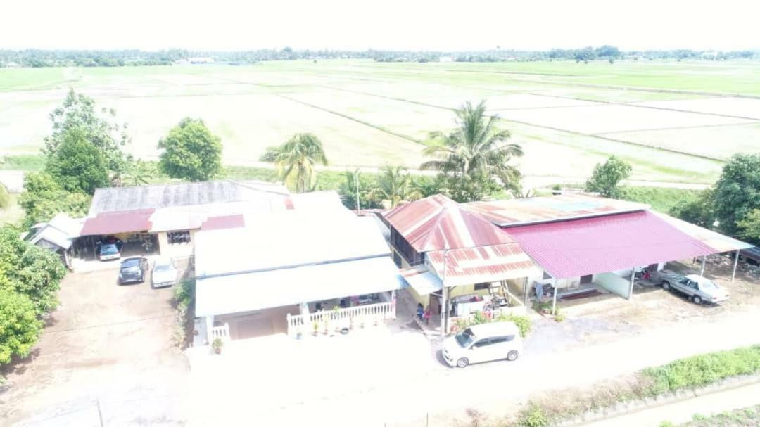 Homestay Damai Sri Kota Kepala Batas  Exterior photo