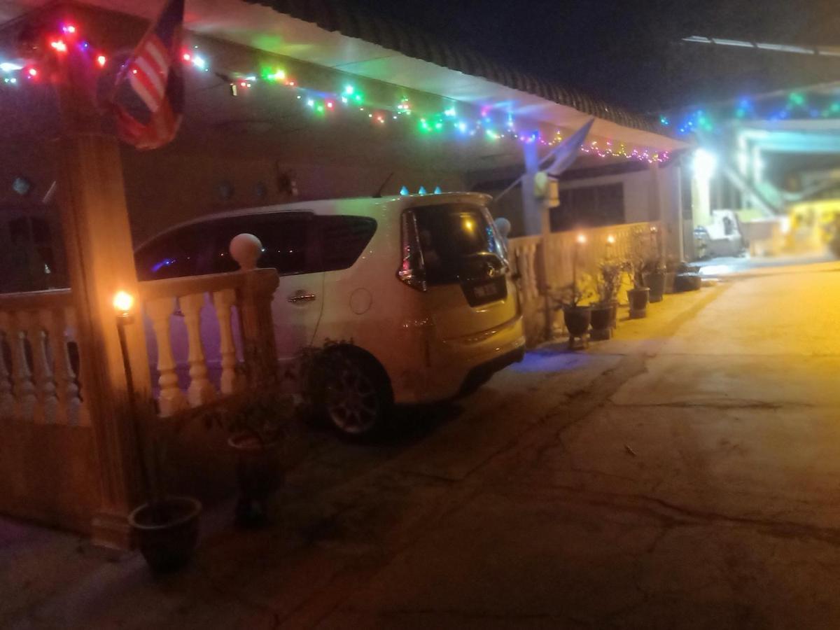 Homestay Damai Sri Kota Kepala Batas  Exterior photo